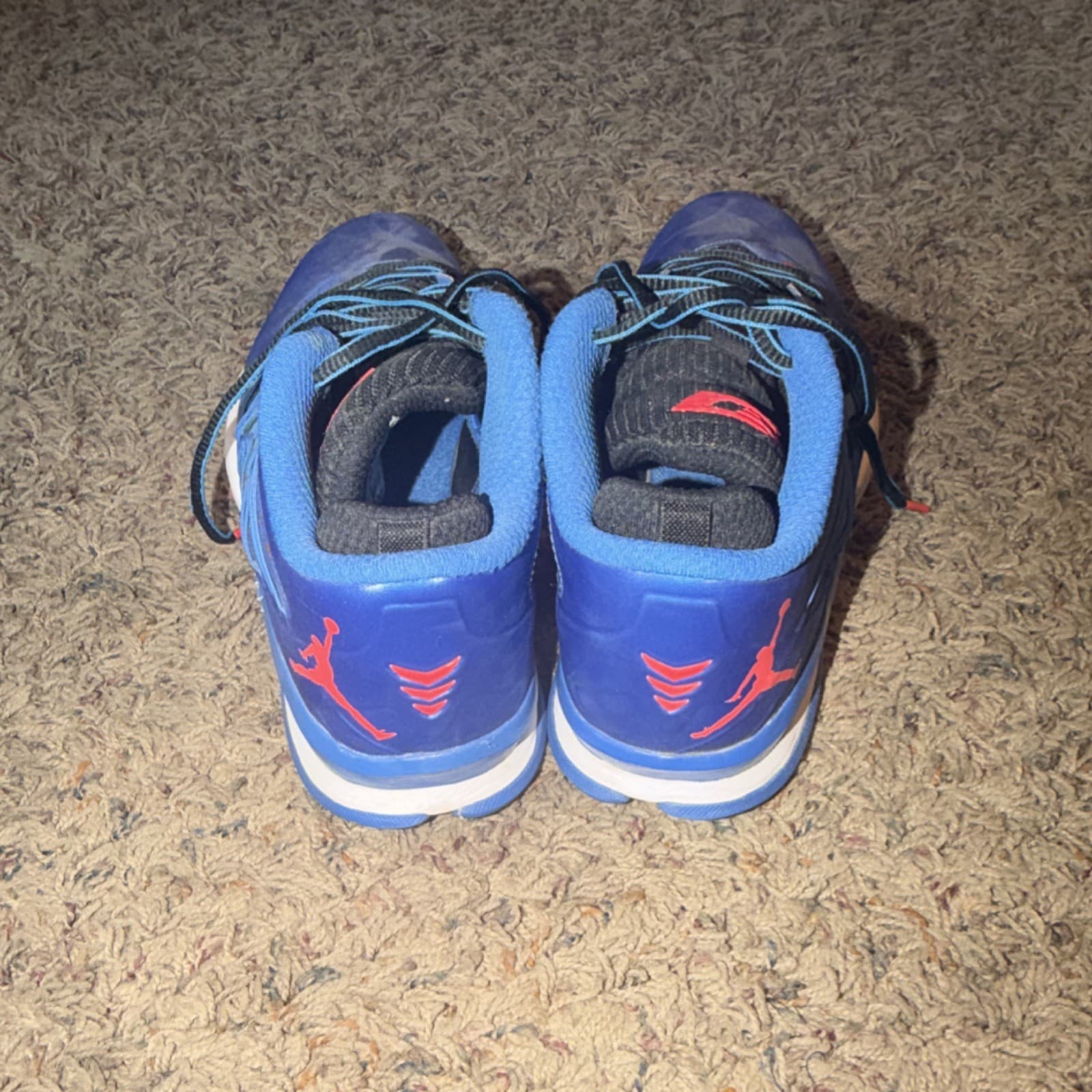 CP3 Jordan Boys' Blue Red Splatter Athletic Sneakers 5.5Y Low Top Missing Box. thumbnail 3