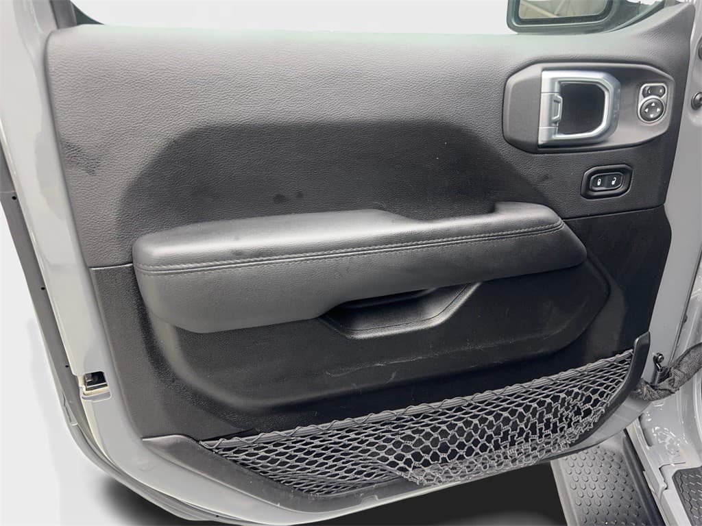 2023 Jeep Wrangler Altitude thumbnail 30