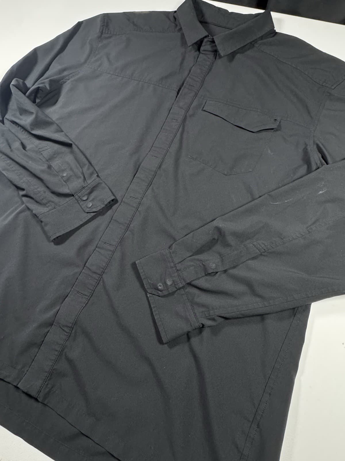 Arc’teryx Skyline Shirt Men’s XXL Black Long Sleeve Button-Up Tech Performance