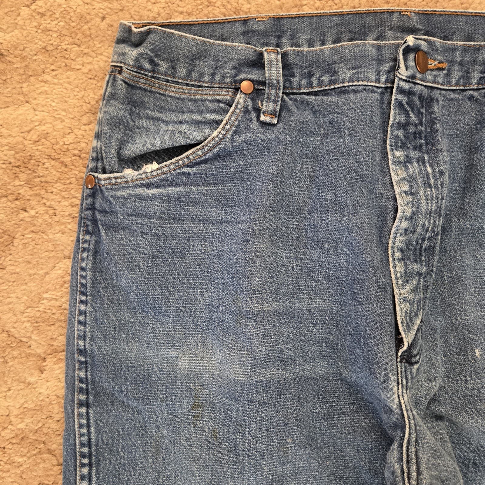 Wrangler Mens Cowboy Cut Original Fit 13MWZPW Distressed Denim Jeans Size 36x38 thumbnail 10