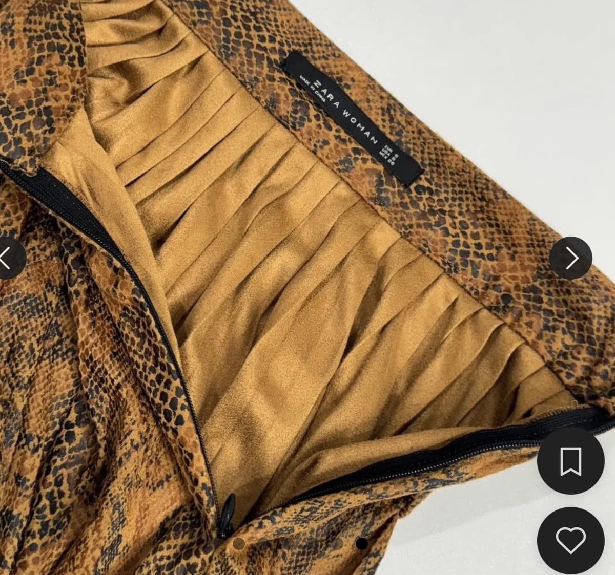 Zara new with tags Snakeskin Pleated max skirt (size M) thumbnail 3