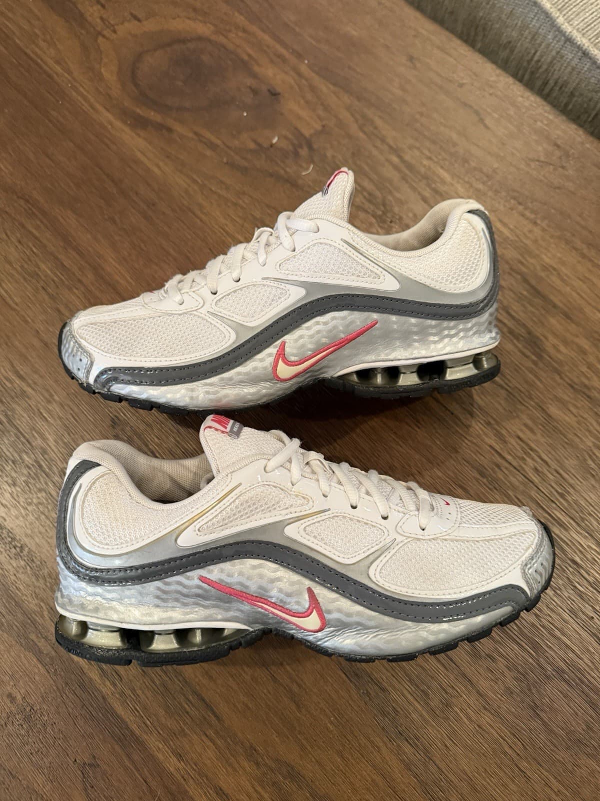 Nike Reax Run 5 White Metallic Silver Size 8.5