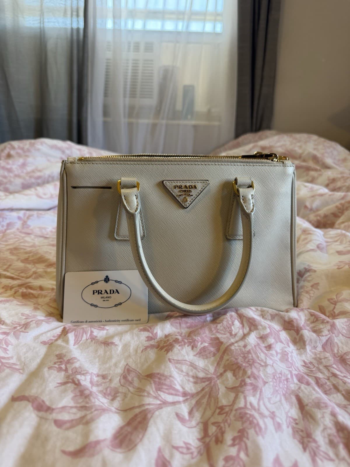 Prada Galleria bag in Saffiano with gold hardware thumbnail 2