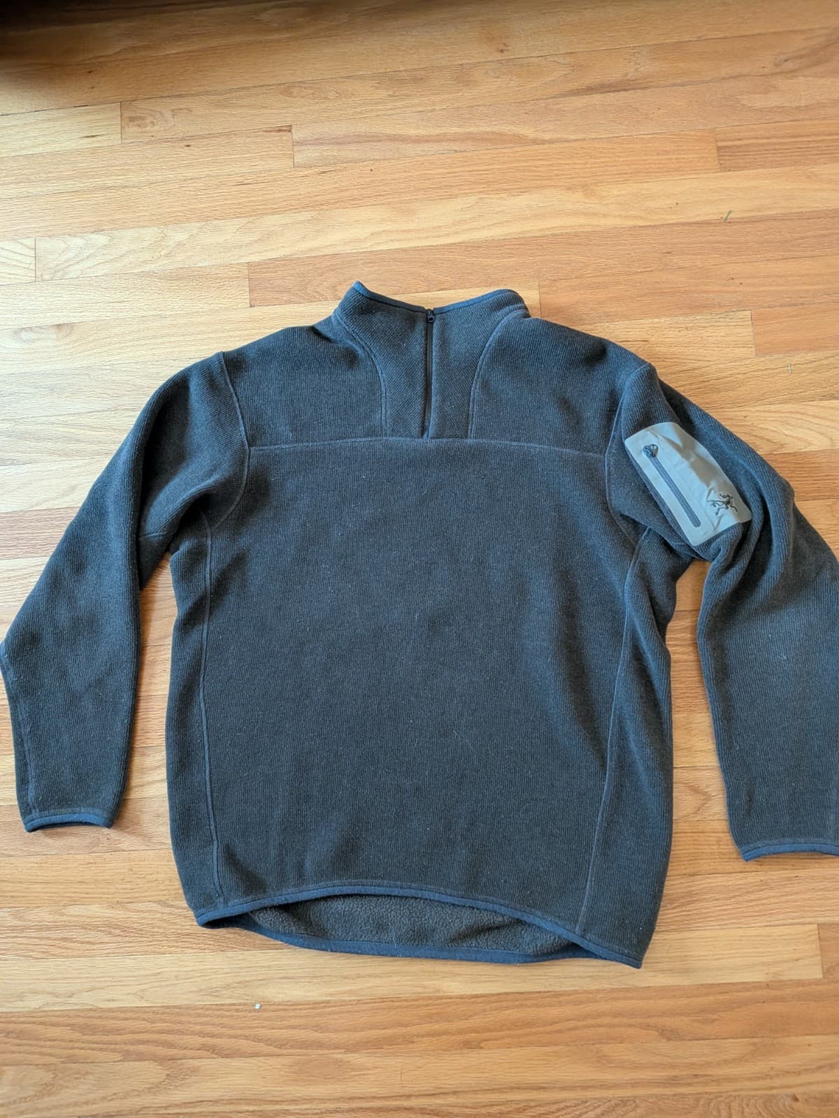 Arc'teryx Men's Covert Pullover Sweater Zip Neck Made in Canada Brown