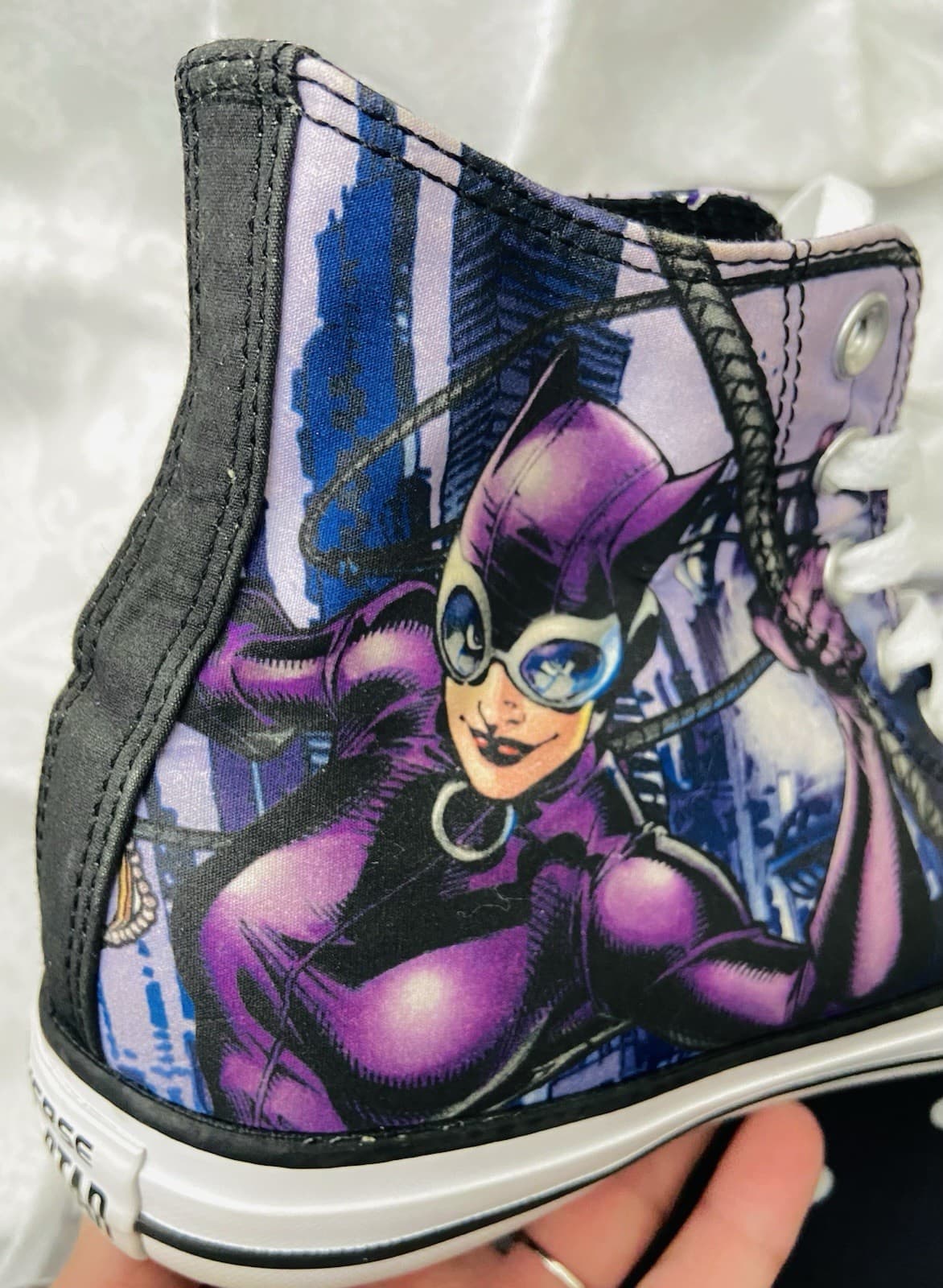 New Converse All Star DC Comics Catwoman Hi-Top Size 8 Men (10 Women) RARE!! thumbnail 5