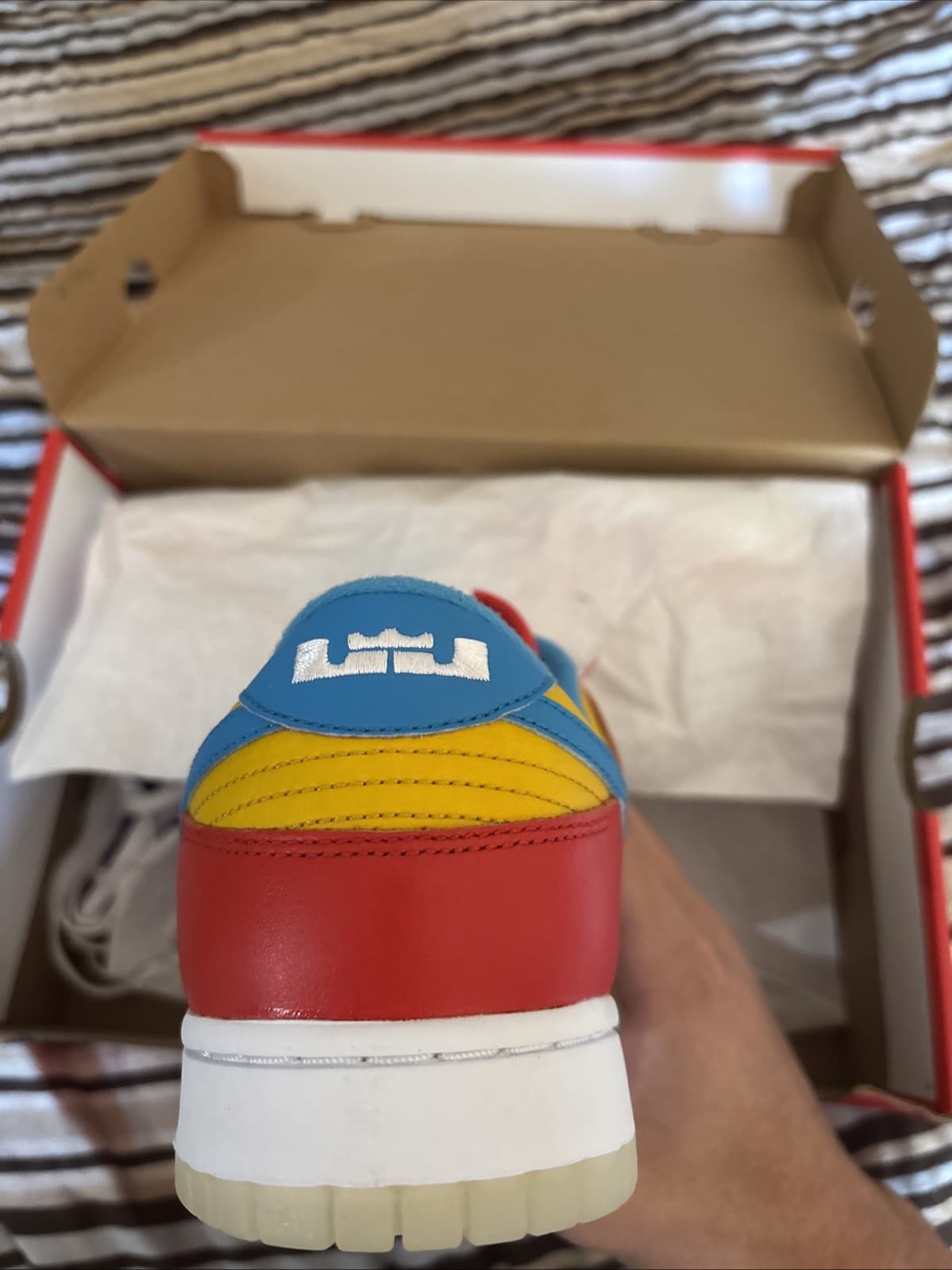 Nike Dunk Low x LeBron x Fruity Pebbles Red Size 10 New In Box Authenticated thumbnail 5