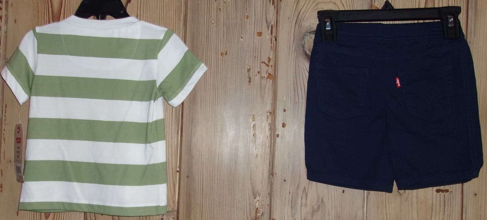 LEVI'S Boy's 2 Piece Set T-Shirt & Shorts Green Stripe Size: 24 months NWT thumbnail 4