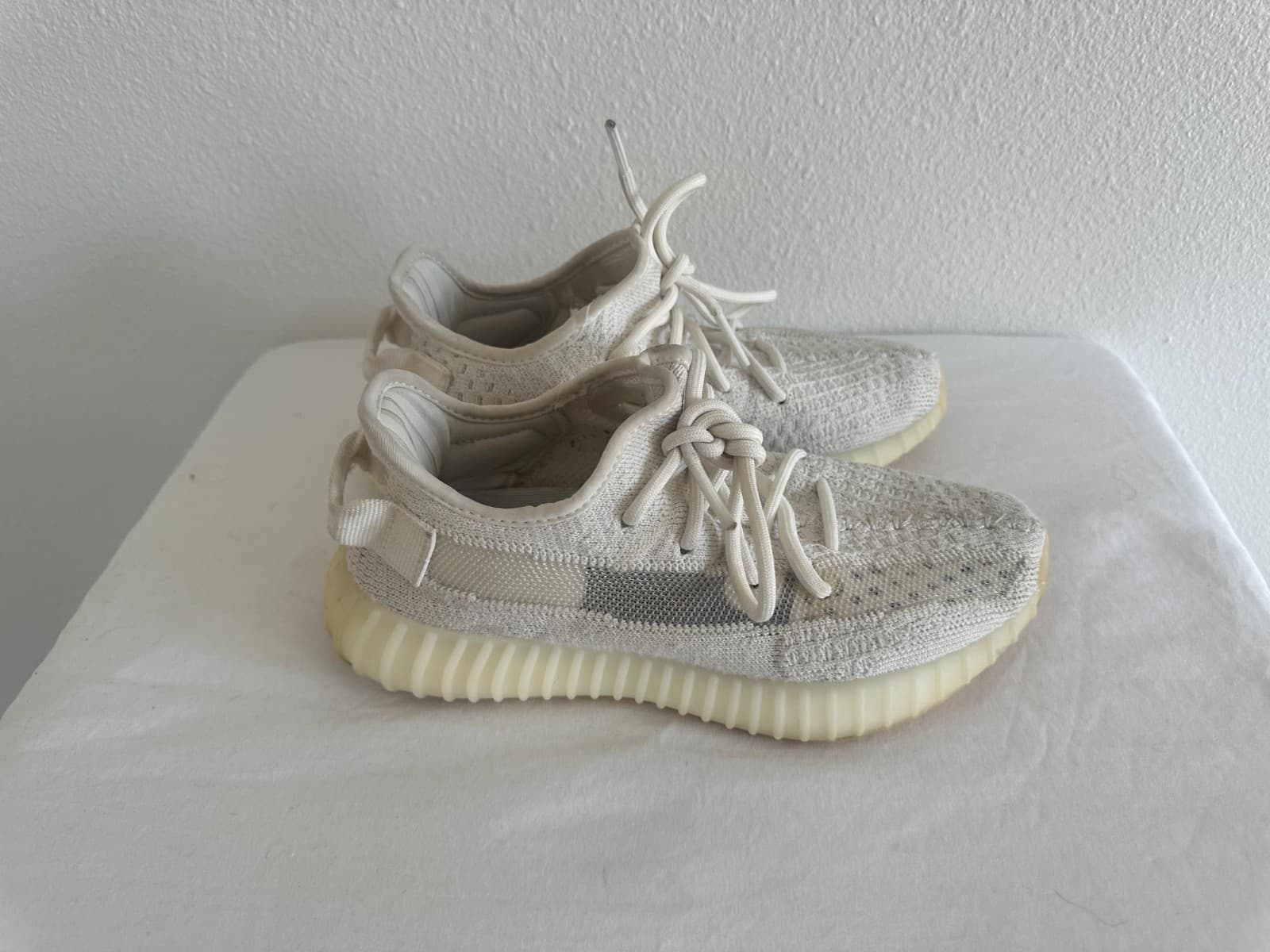 Adidas Yeezy Boost 350 V2 'Bone' Pure Oat Sneakers Shoes HQ6316 Size 4.5