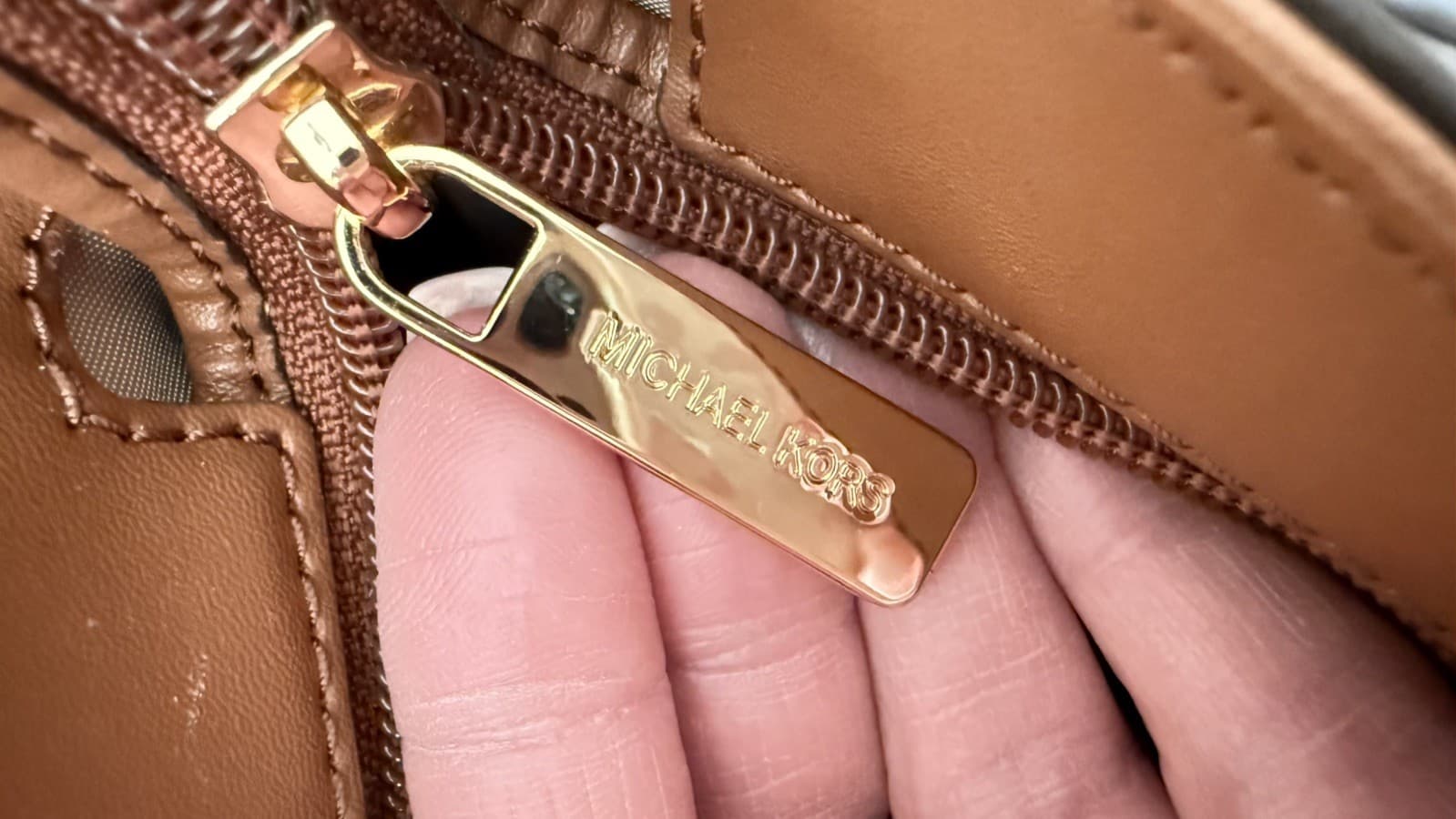 NWOT-Michael Kors Jet Set Travel Small Shoulder Messenger Bag MK Brown thumbnail 5