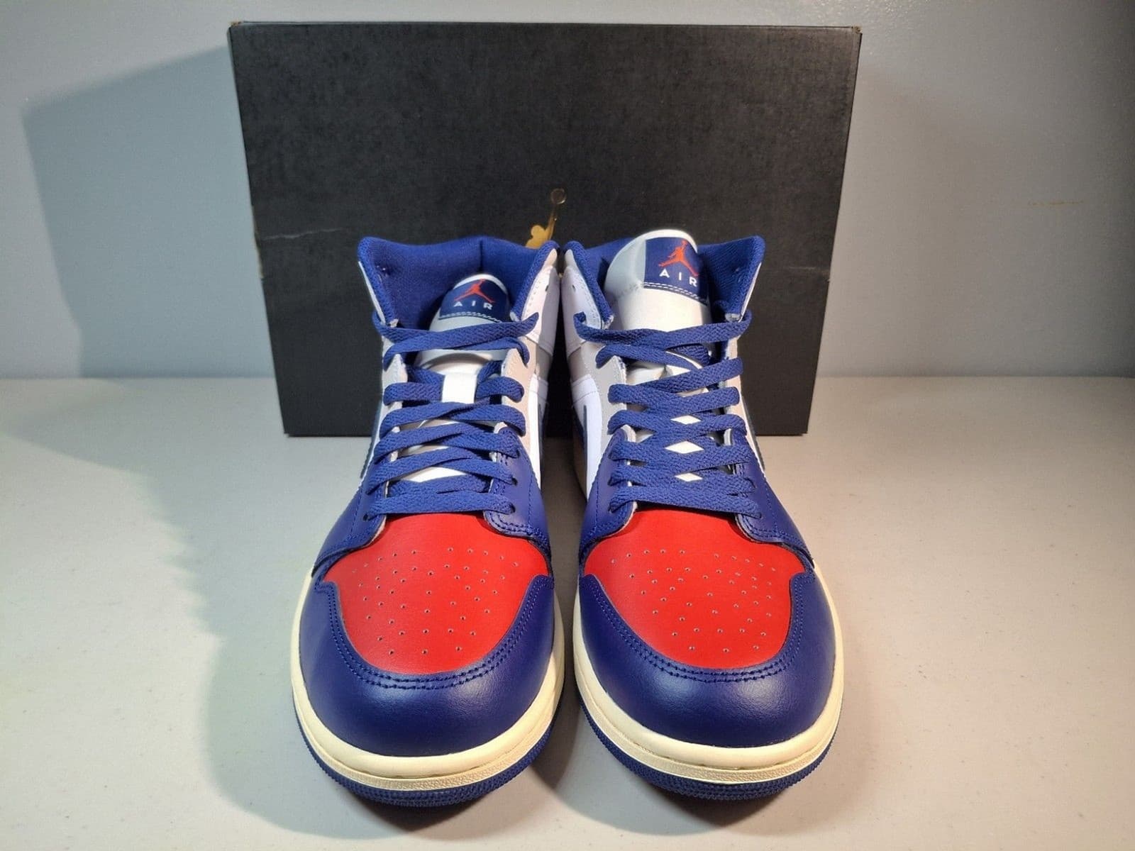 Air Jordan 1 Mid Rare Air Size 11.5 New In Box thumbnail 3