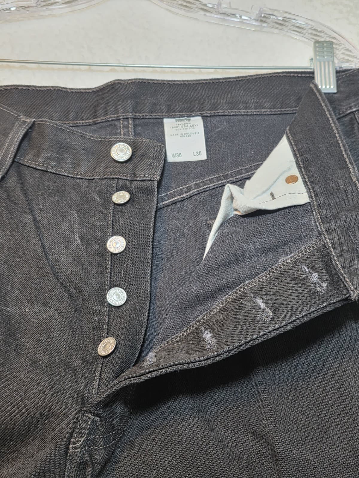 Levis 501 Jeans Mens 36x36 Faded Black Button Fly Straight Leg Dark Wash Denim thumbnail 10