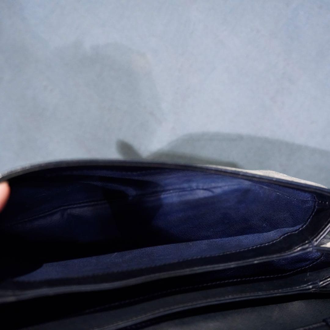 GUCCI Old Gucci GG Pattern Logo Shoulder Bag Made in Italy From Japan thumbnail 9