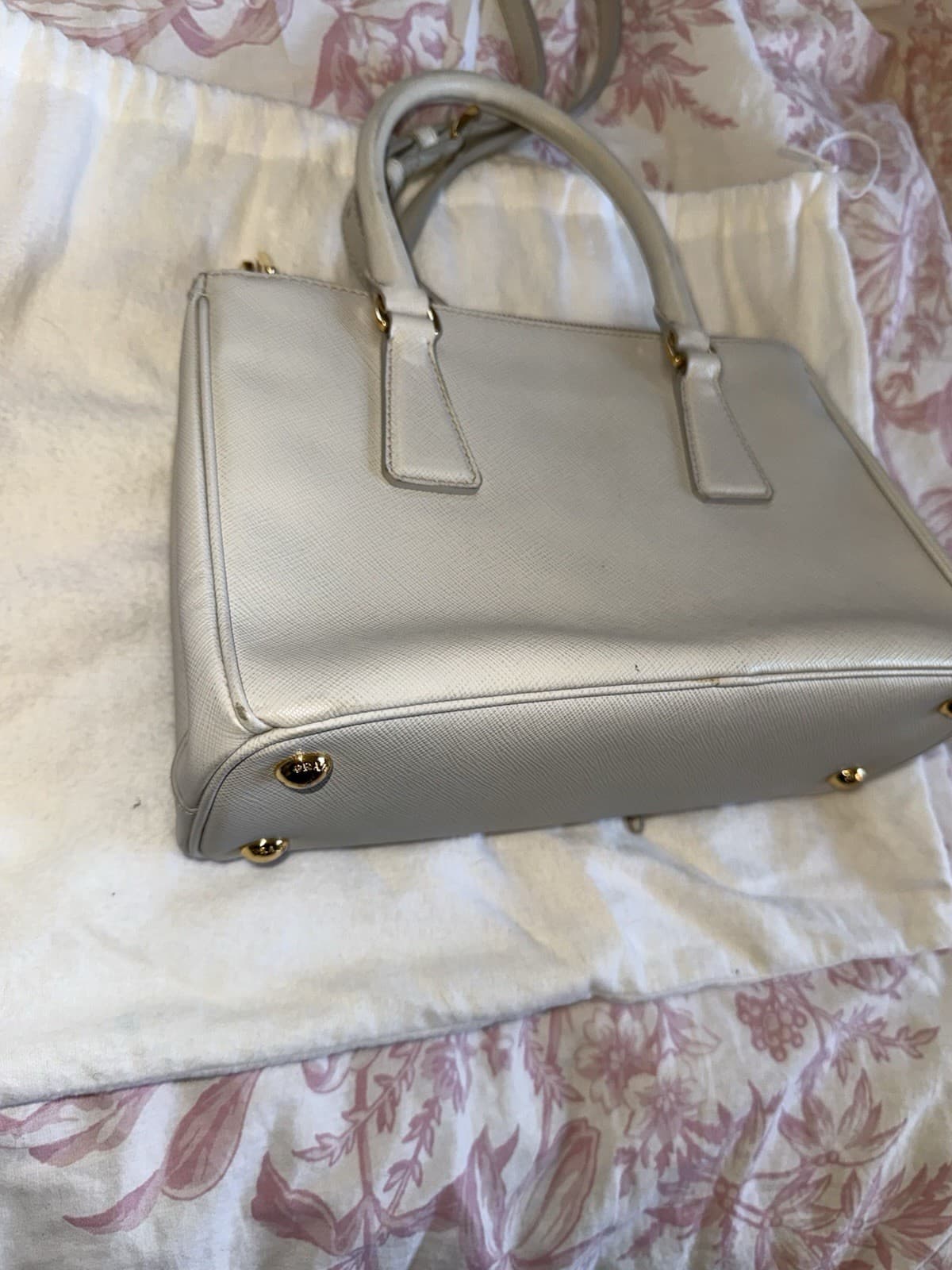 Prada Galleria bag in Saffiano with gold hardware thumbnail 8
