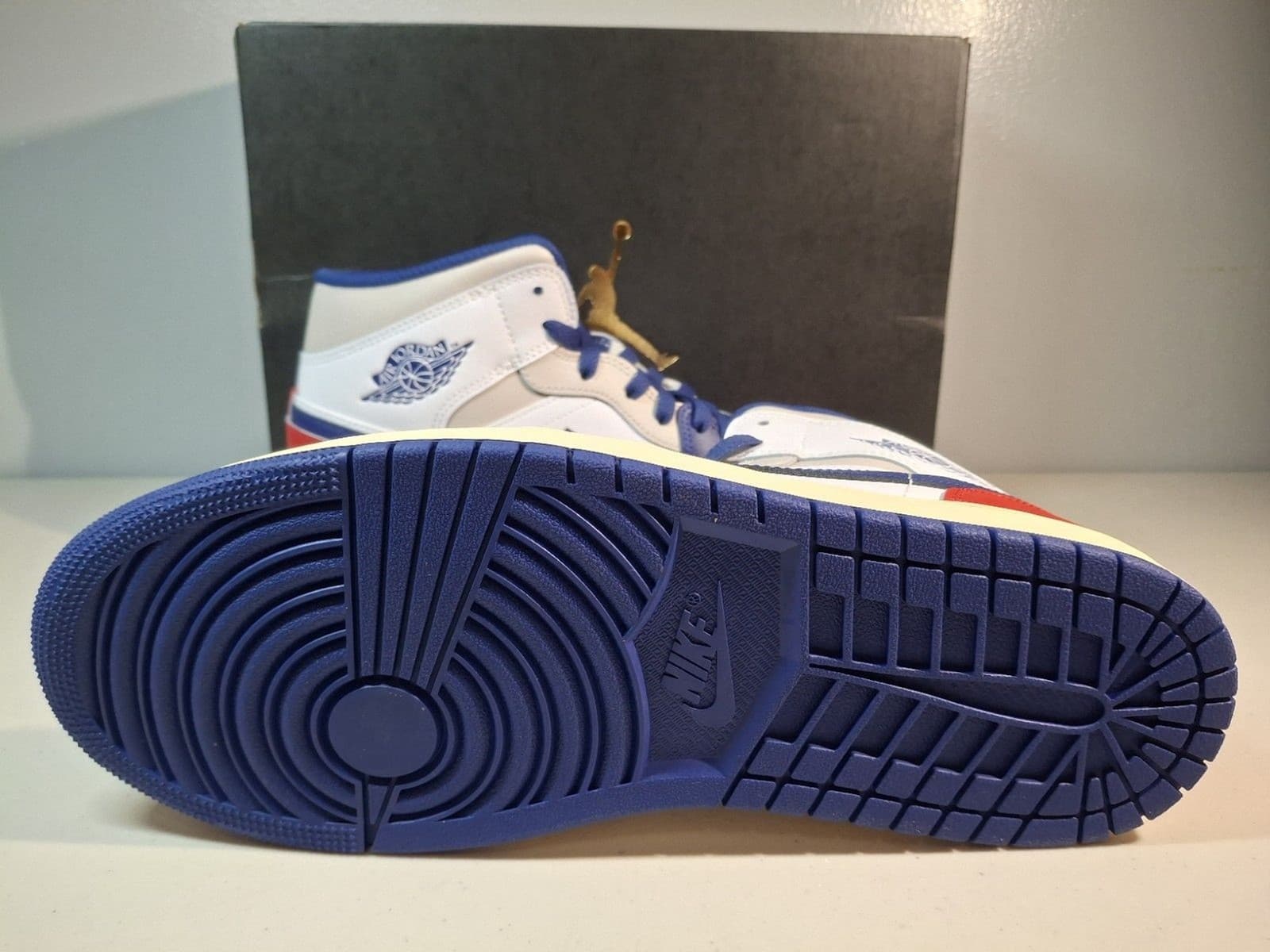 Air Jordan 1 Mid Rare Air Size 11.5 New In Box thumbnail 5