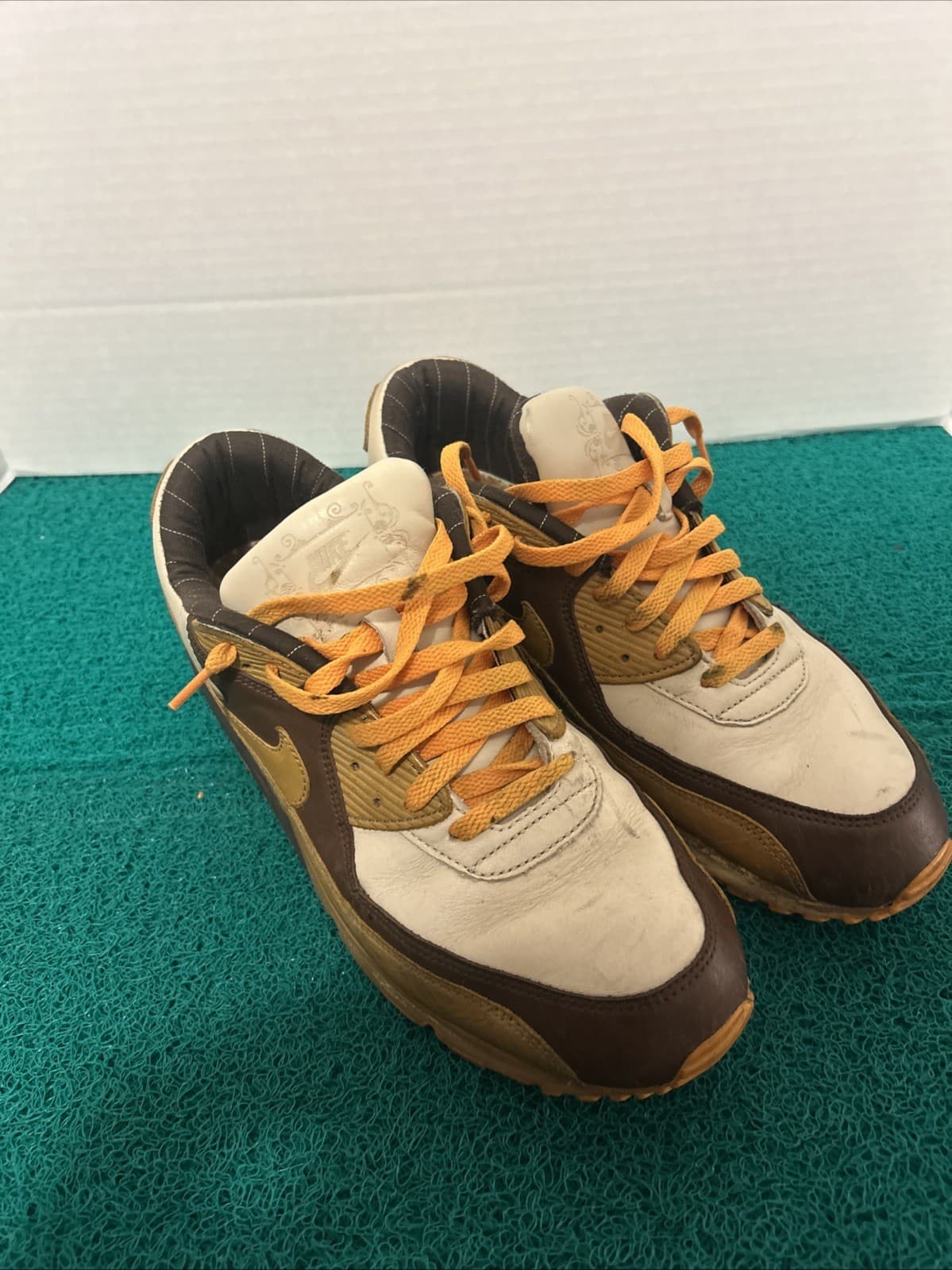 Nike Air Max 90 Premium Wheat Skulls 2007 Release 313650-271 Size 11.5