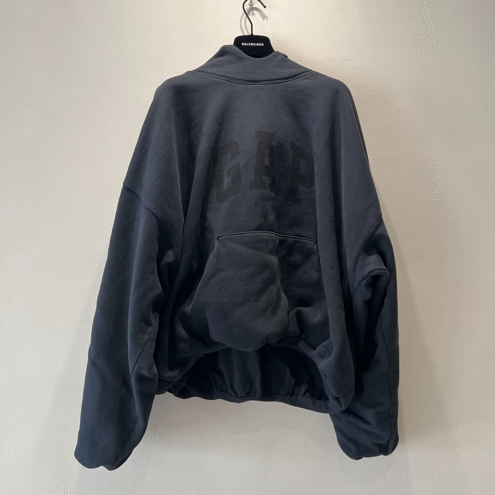 Yeezy Gap Engineered By Balenciaga Dove Hoodie Washed Black 472996-00 SIZE M thumbnail 3