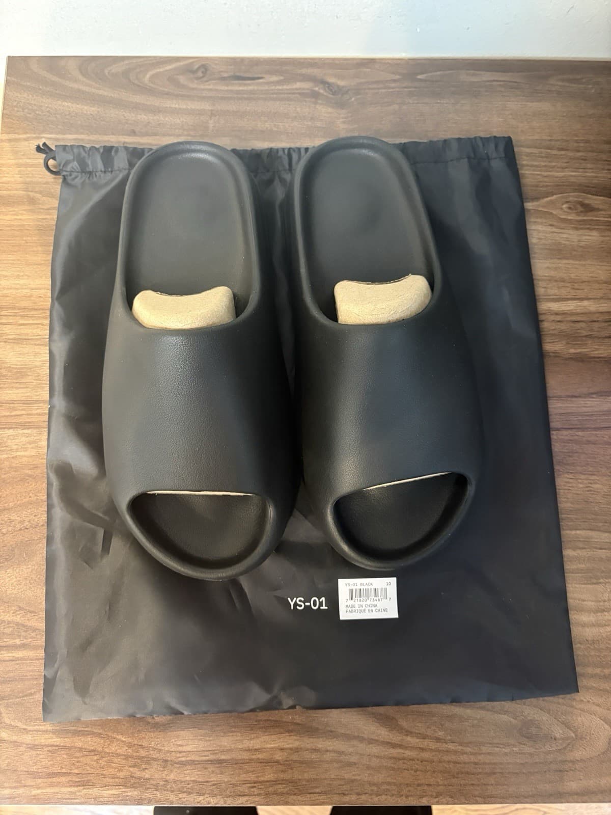 YEEZY SLIDE YZY YS-01 BLACK SIZE 10