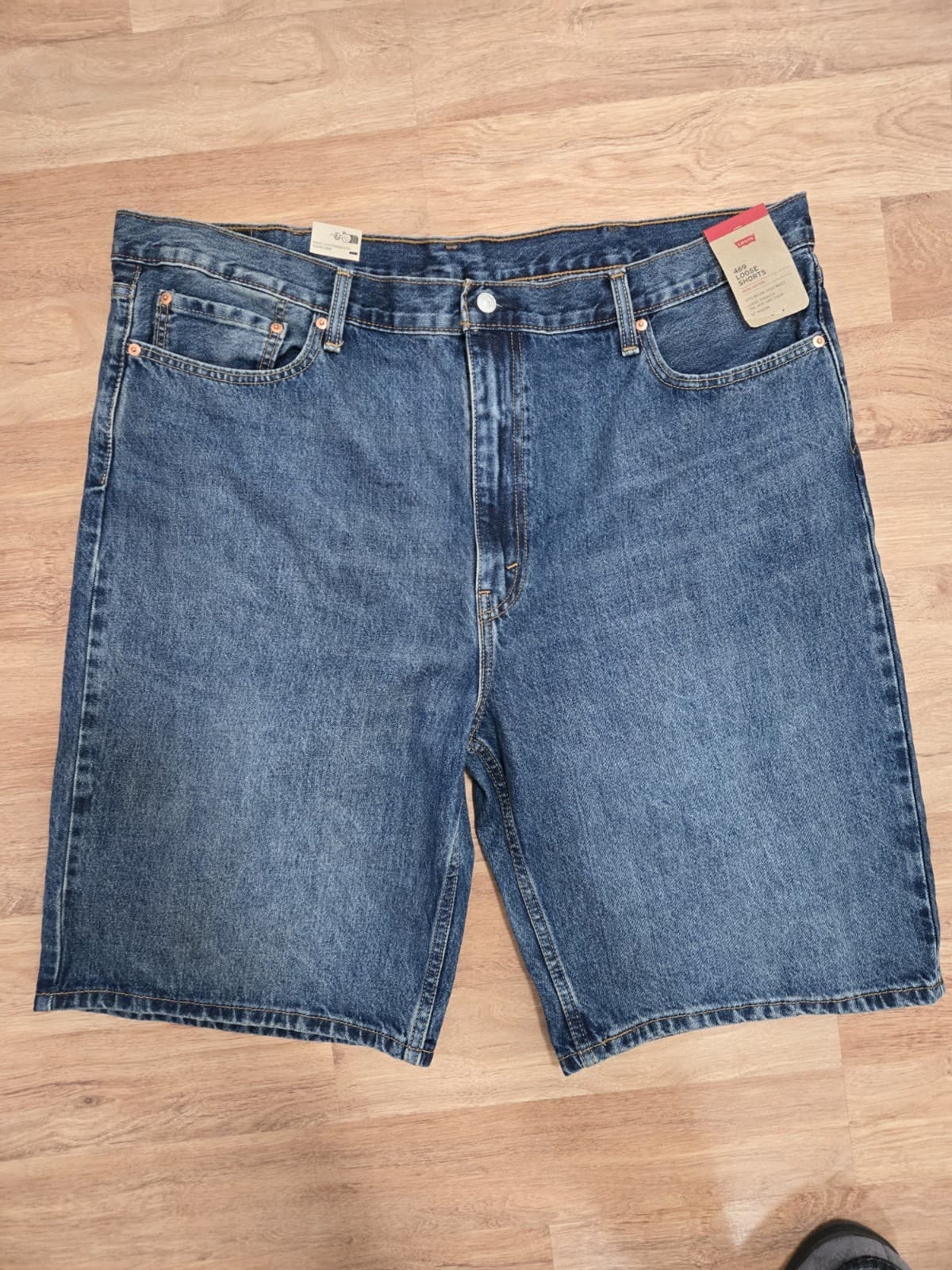 Levi's 469 Jean Shorts Mens 44 Blue Loose Sits Below ur Waist , 12" Inseam 
