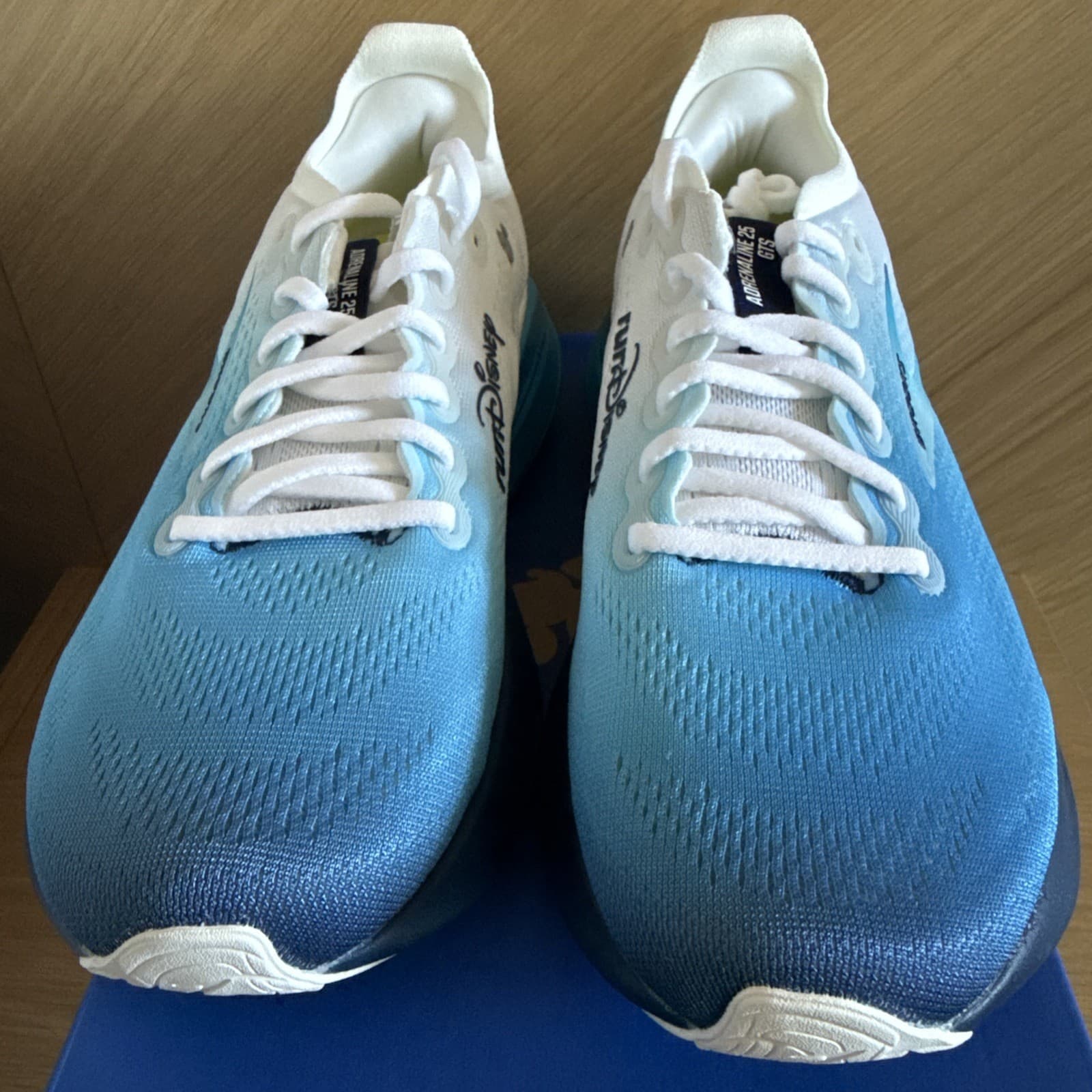 Brooks Run Disney Adrenaline GTS 25 Women's Size 9 Shoes Sneakers New in the Box thumbnail 4