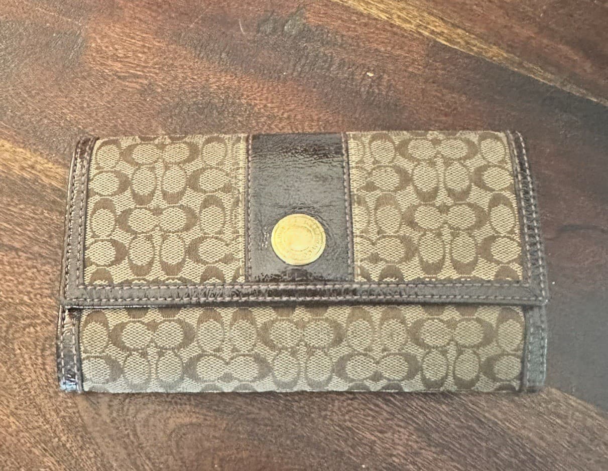 Vintage Brown Signature Coach Wallet 