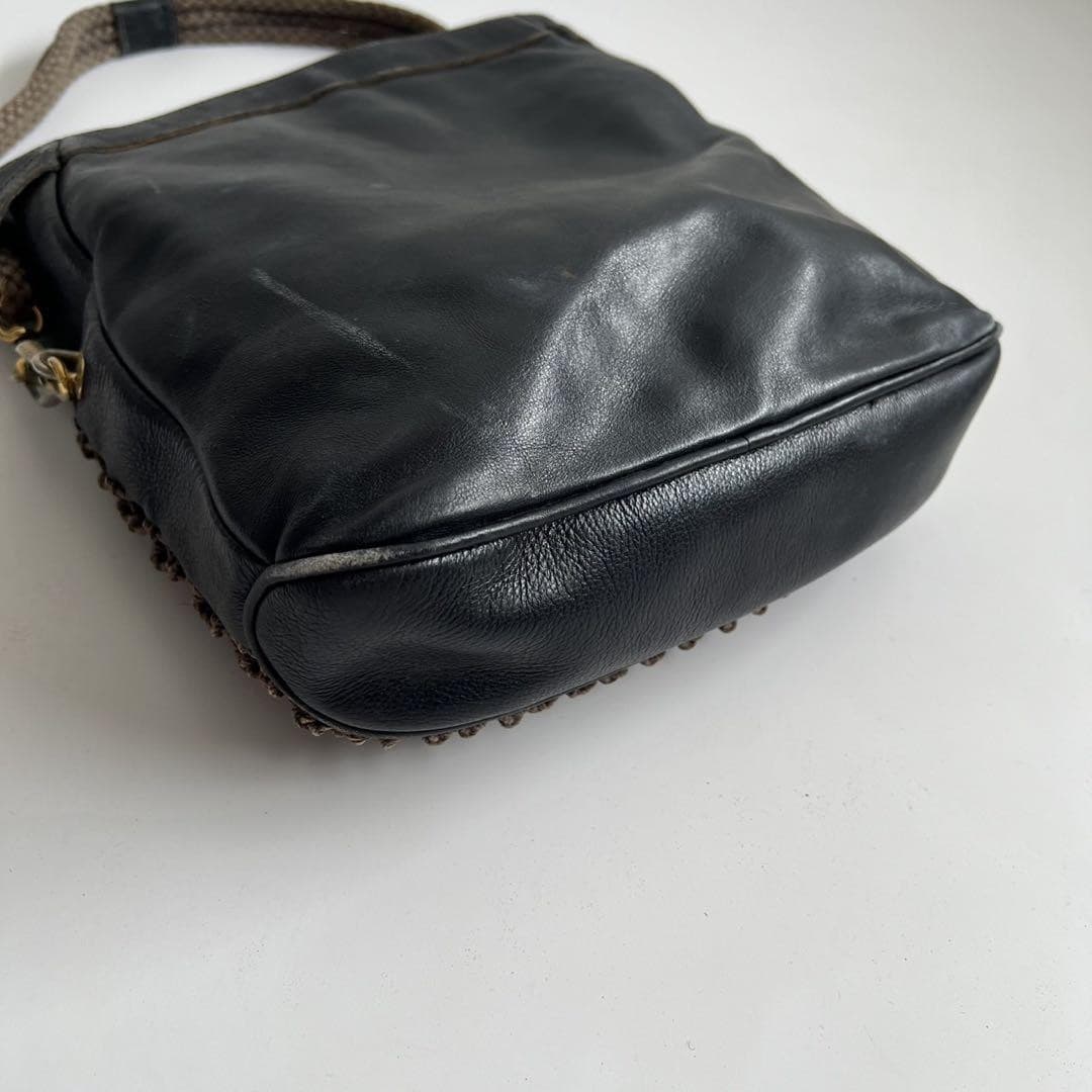 GUCCI Fish Net Shoulder Bag Leather Black Gold Hardware Vintage Logo From Japan thumbnail 14