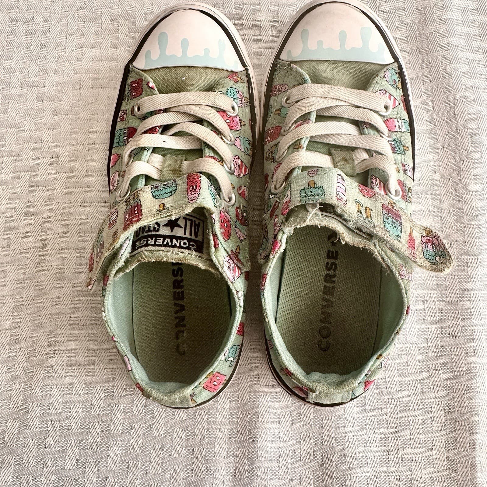 Converse Chuck Taylor Youth Ice Cream Print Low Top Sneakers Mint Green thumbnail 10