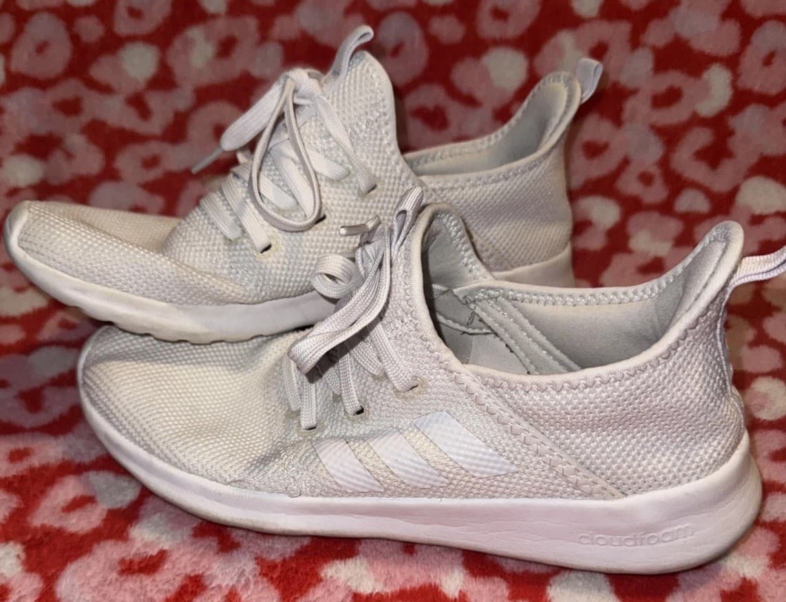 Adidas Cloud foam White Women’s Shoes Size 7 thumbnail 9