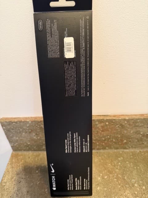 Genuine Apple Watch NIKE Sport loop 44mm Olive Flak New in Open Box thumbnail 3