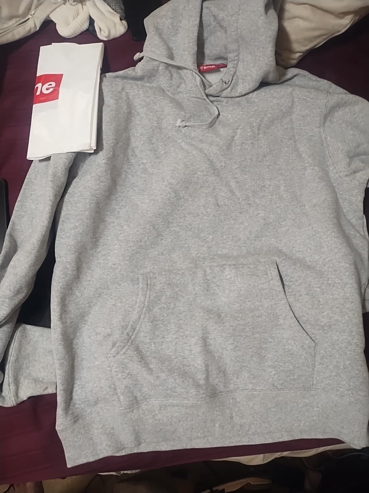 Supreme Hoodie Gray Size Large Never Used 
