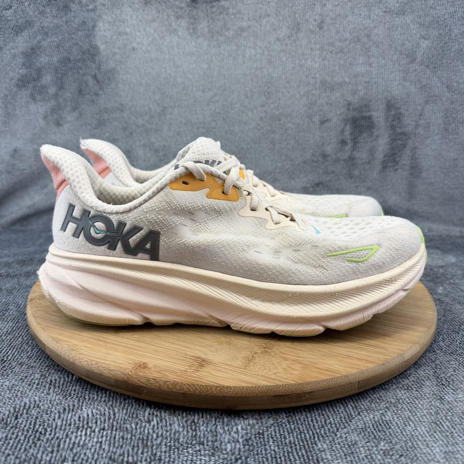 Hoka One One Clifton 9 Shoes Womens Size 9.5 Beige Running Sneakers 1127896 VLS