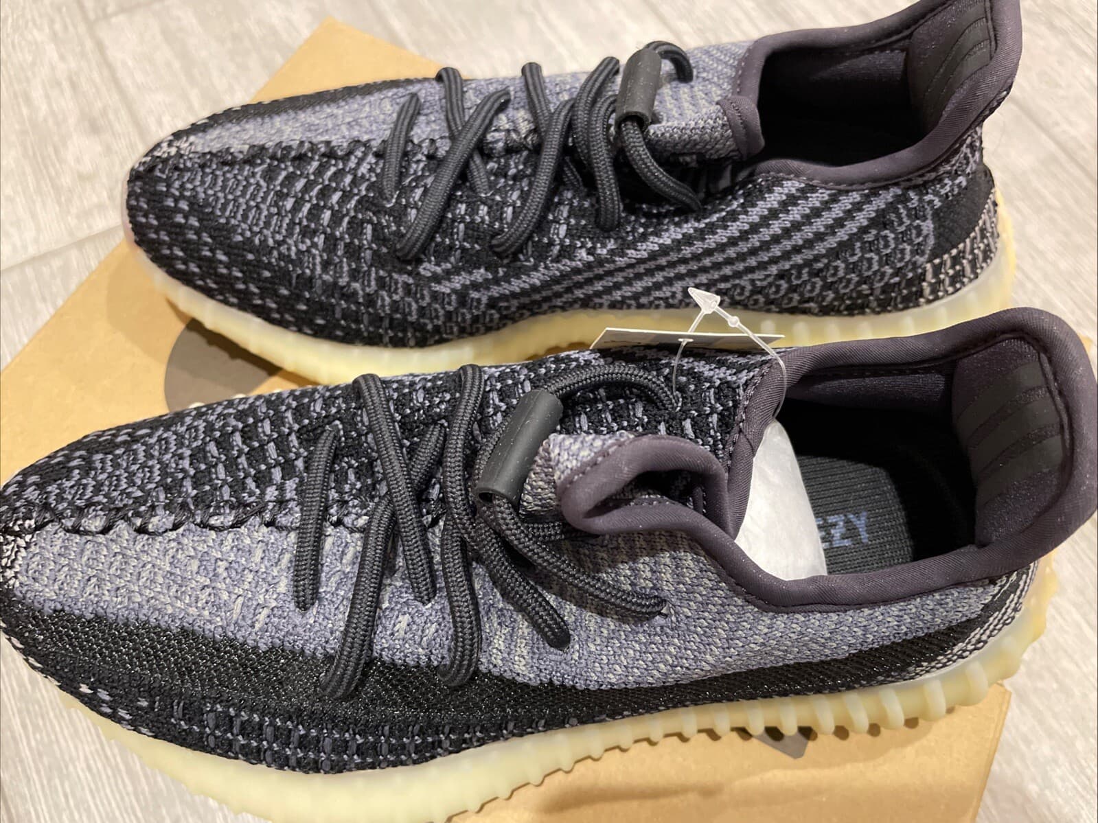 Size 5 - adidas Yeezy Boost 350 V2 Carbon Low FZ5000