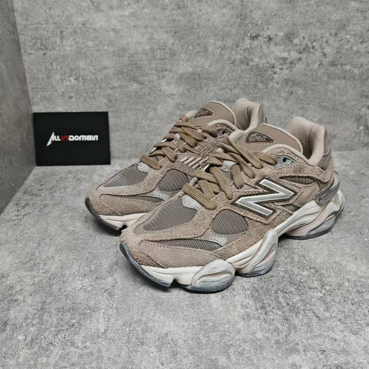 Level SS/New - New Balance 9060 Low Mushroom - U9060PB