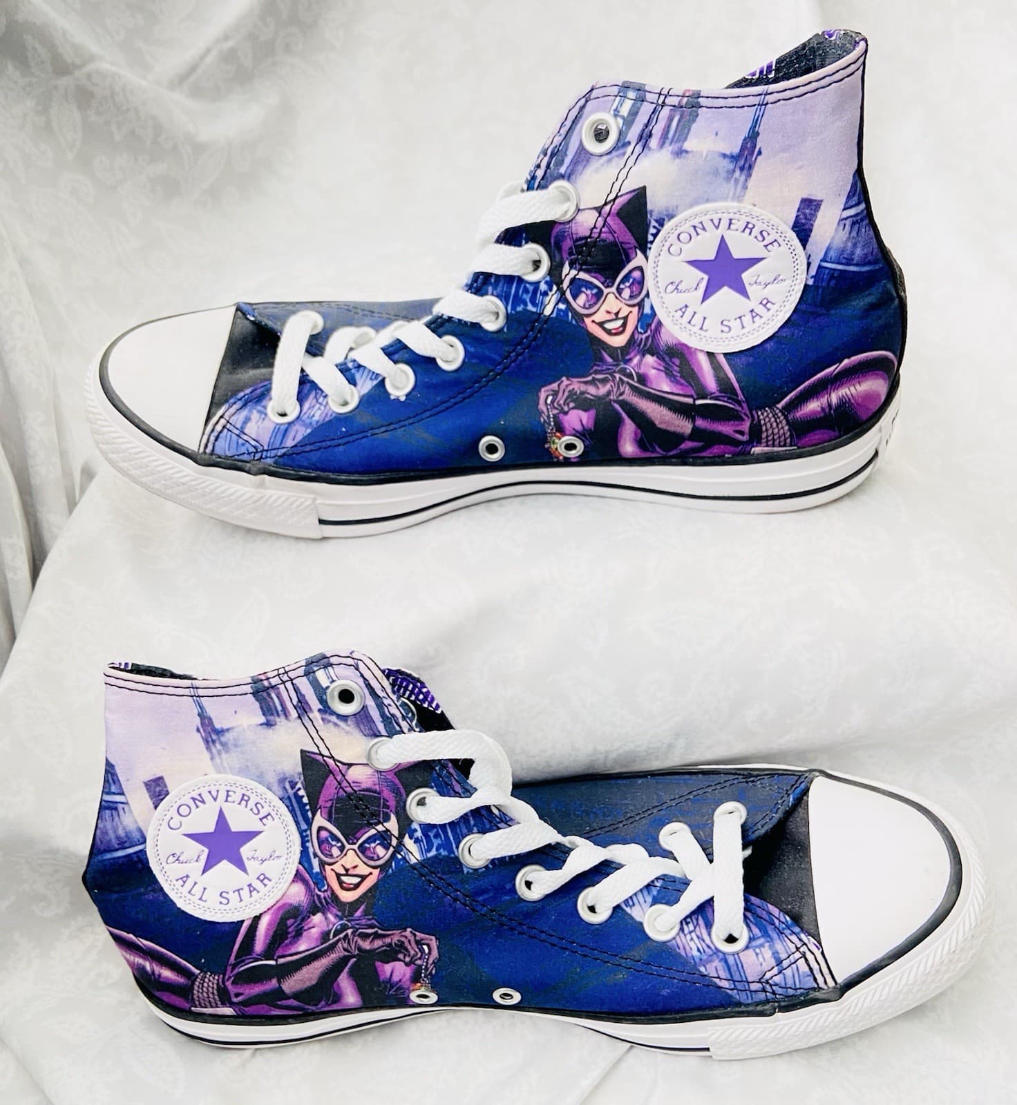 New Converse All Star DC Comics Catwoman Hi-Top Size 8 Men (10 Women) RARE!! thumbnail 2