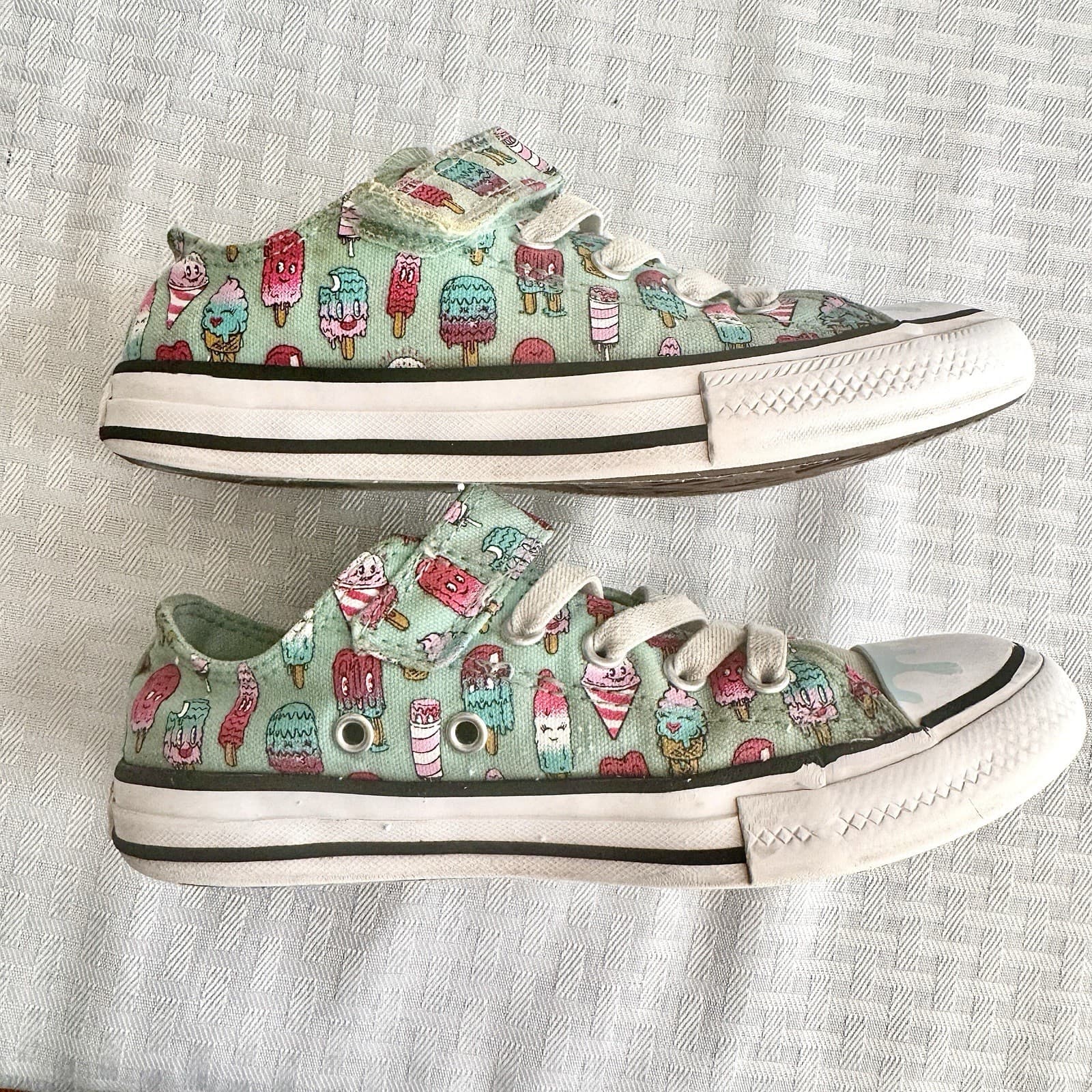 Converse Chuck Taylor Youth Ice Cream Print Low Top Sneakers Mint Green thumbnail 6