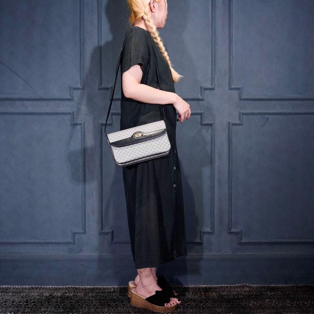 GUCCI Old Gucci GG Pattern Logo Shoulder Bag Made in Italy From Japan thumbnail 17