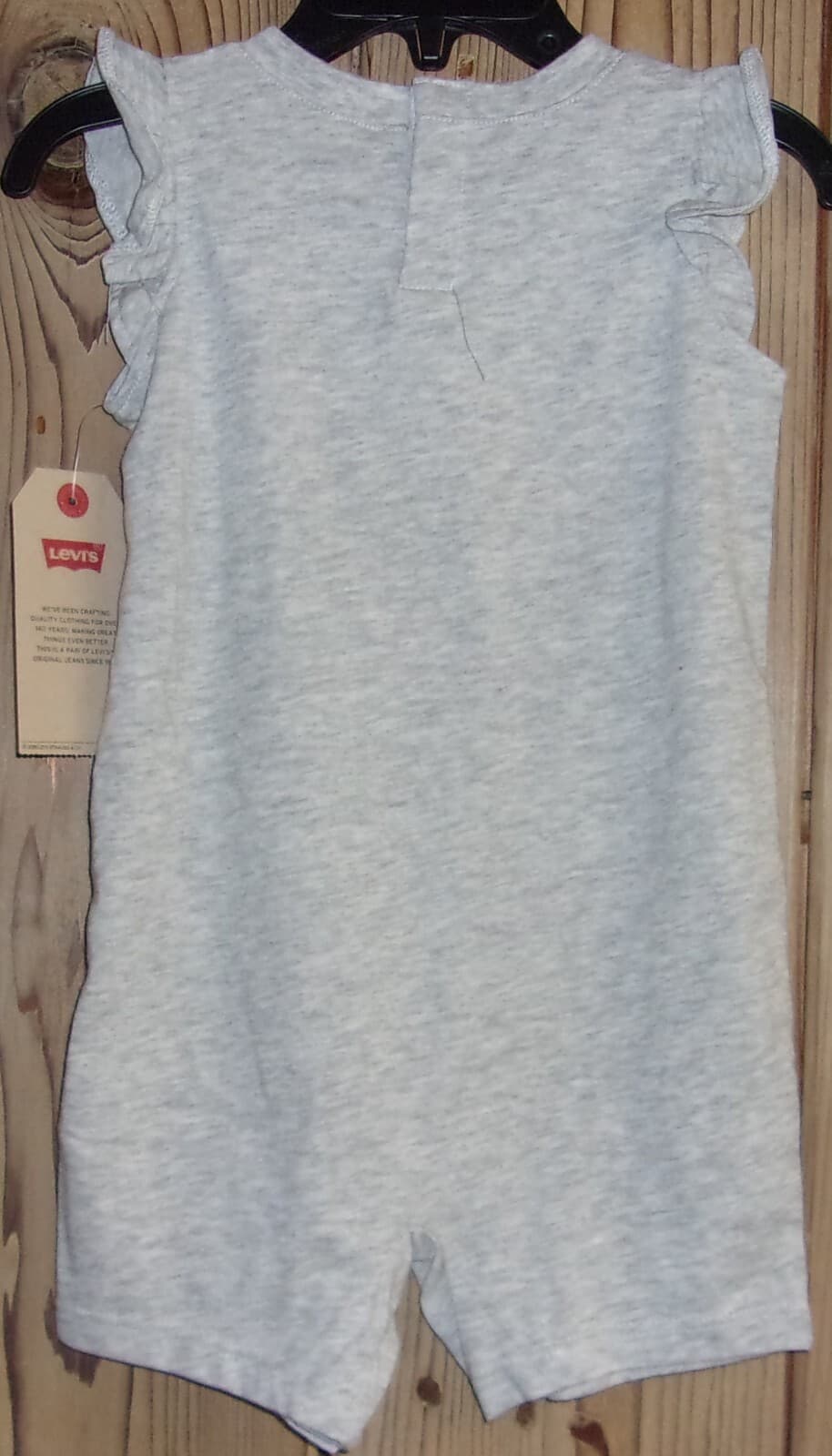 LEVI'S Baby "Levi's in Heart" Sleeveless One-Piece GRAY Size: 12 Months NWT thumbnail 3