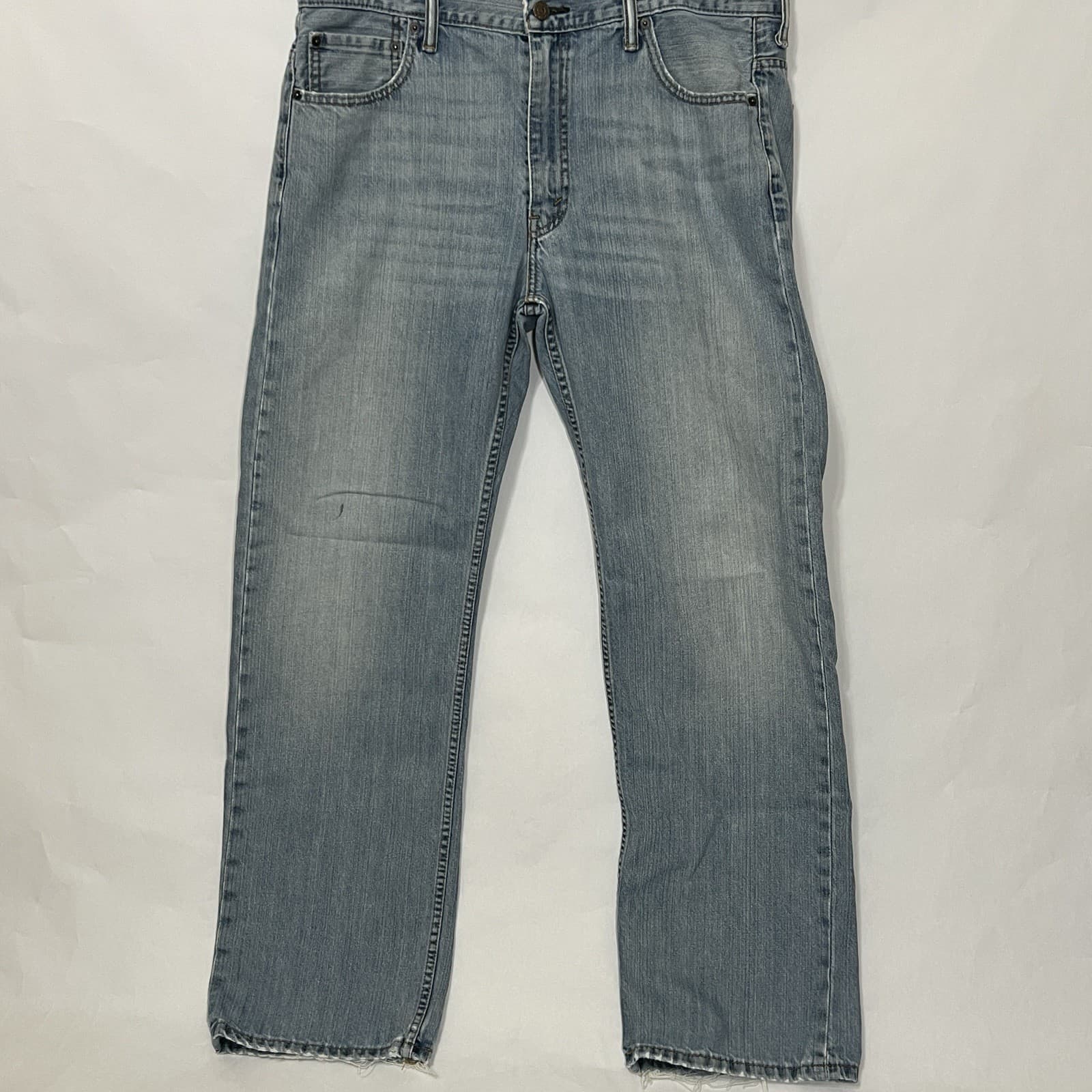 Levis 569 Men Loose Straight Denim Jeans Distressed Hem Tag 36x34 Measures 38x33