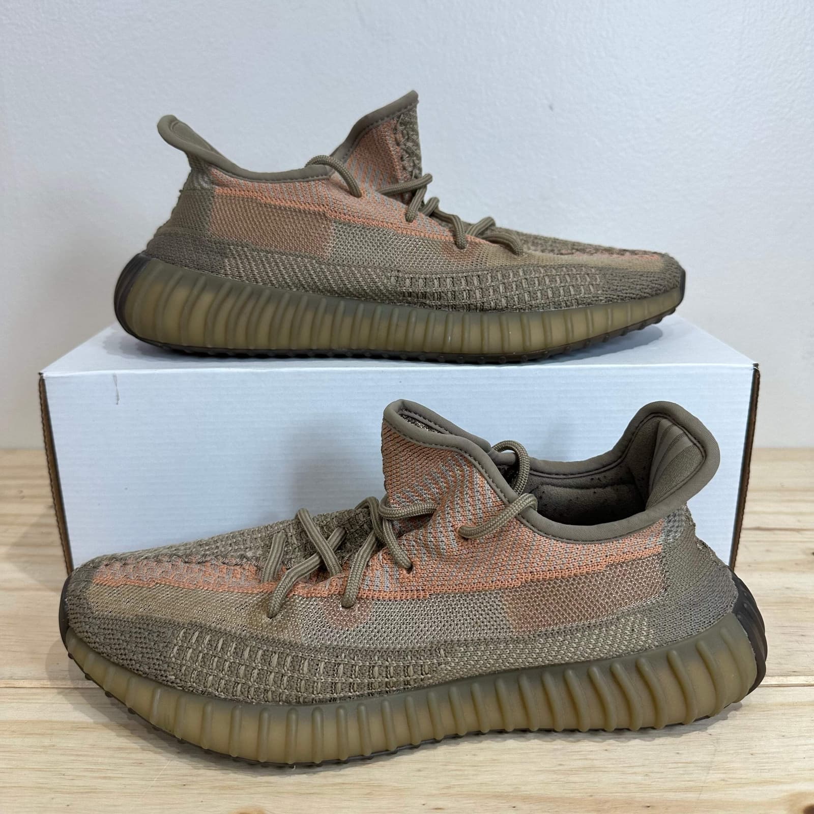 Adidas Yeezy Boost 350 V2 Sand Taupe Men's Size 10 Pre-owned Sneakers FZ5240