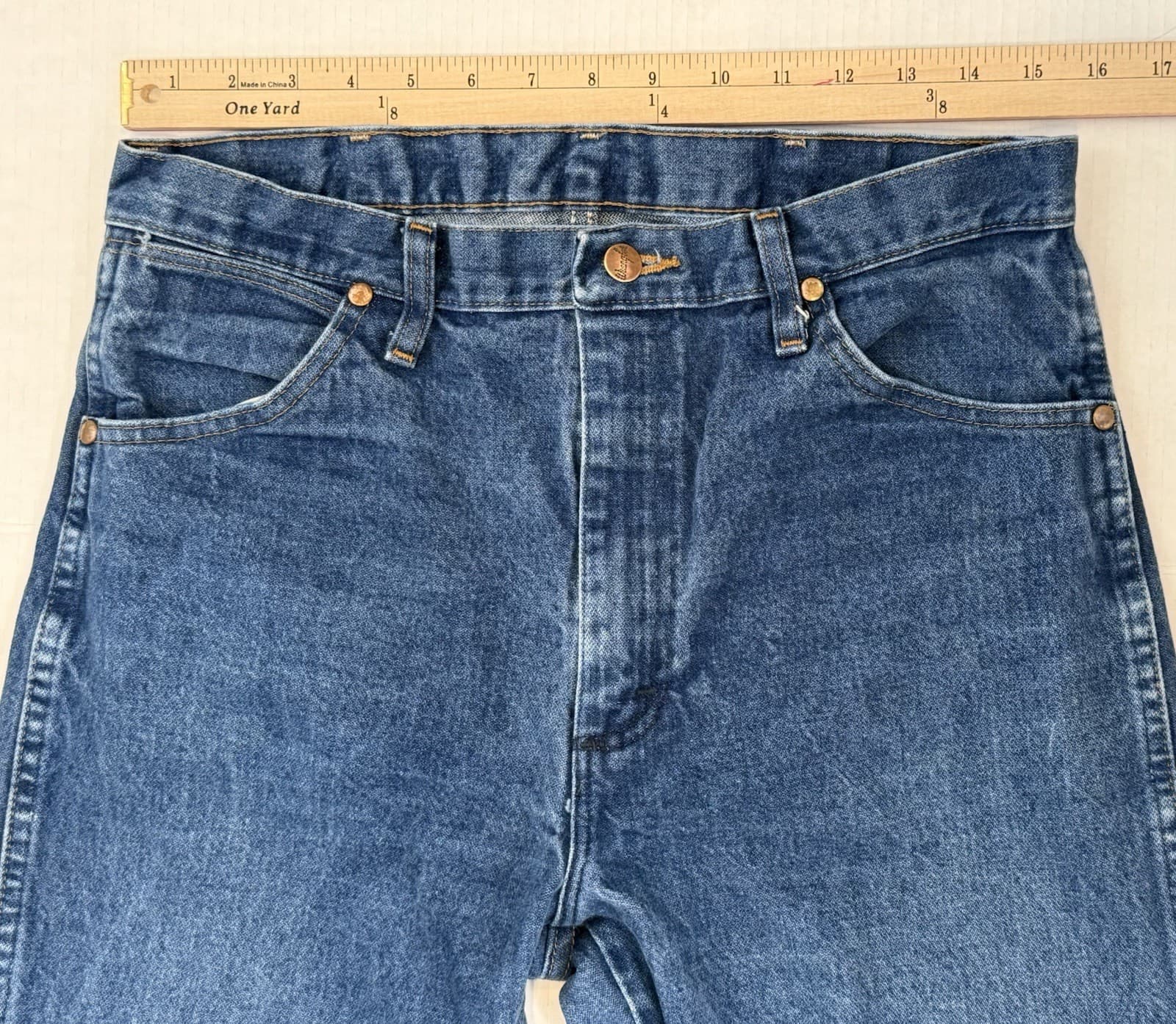 Vintage Wrangler 13MWZ Jeans 32x38 Blue Cowboy Cut High Rise Straight Leg Denim thumbnail 4