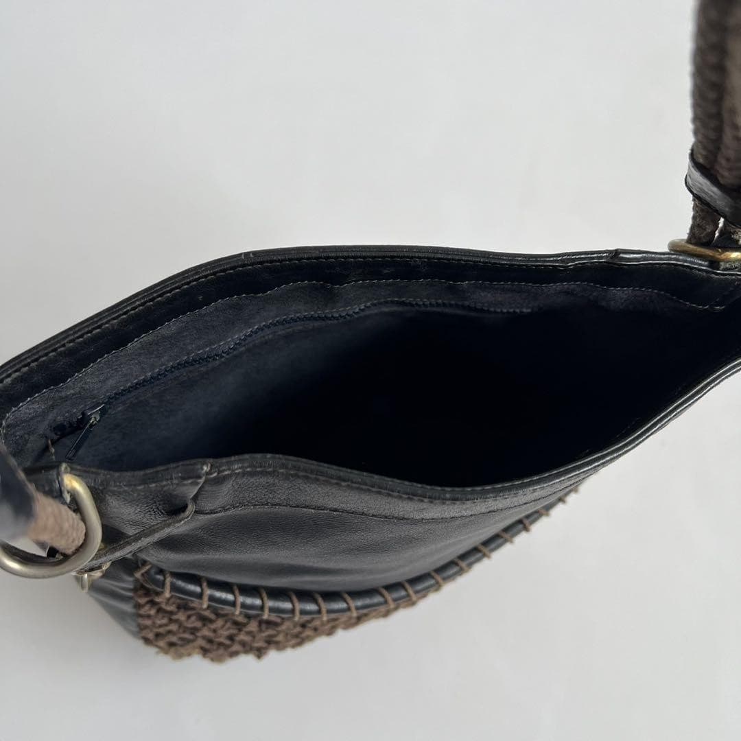 GUCCI Fish Net Shoulder Bag Leather Black Gold Hardware Vintage Logo From Japan thumbnail 9