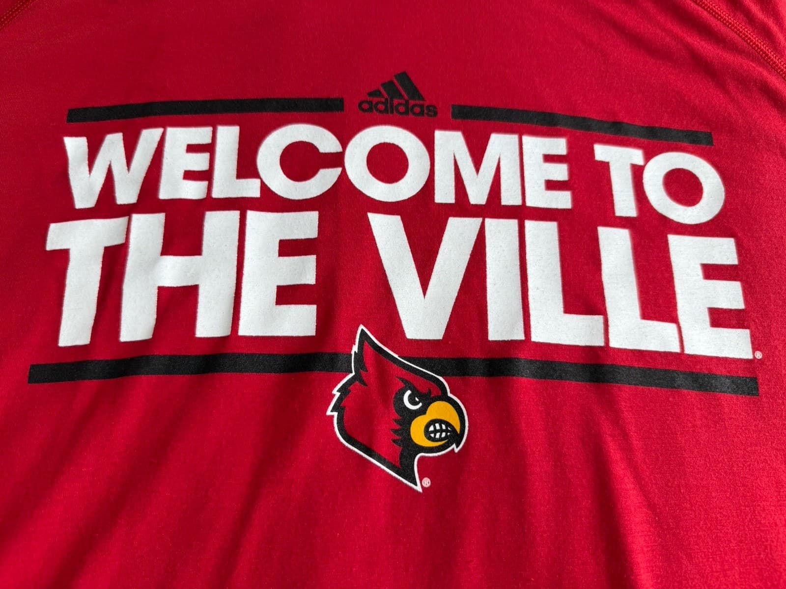 Louisville Cardinals Mens XL Ultimate Tee Shirt Adidas NCAA Welcome To The Ville thumbnail 2
