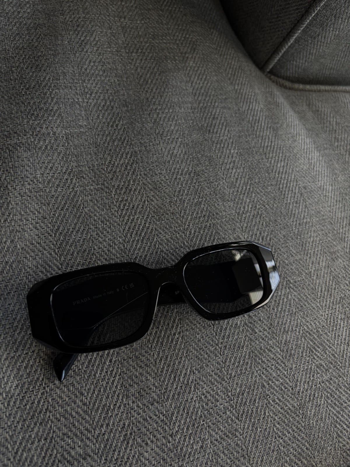 Prada Milano PR17WS Sunglasses  49 mm-Black Frame & Lens thumbnail 10