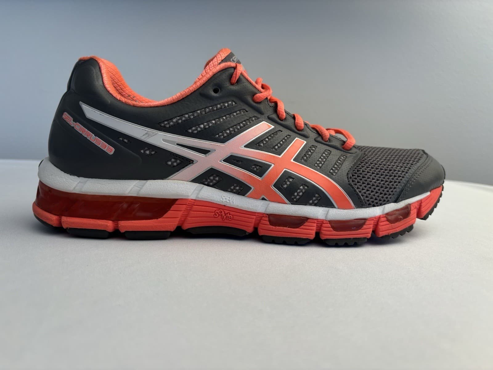 ASICS GEL-Cirrus33 Men's Gray Orange Mesh Lace Up Running Sneakers Low Top