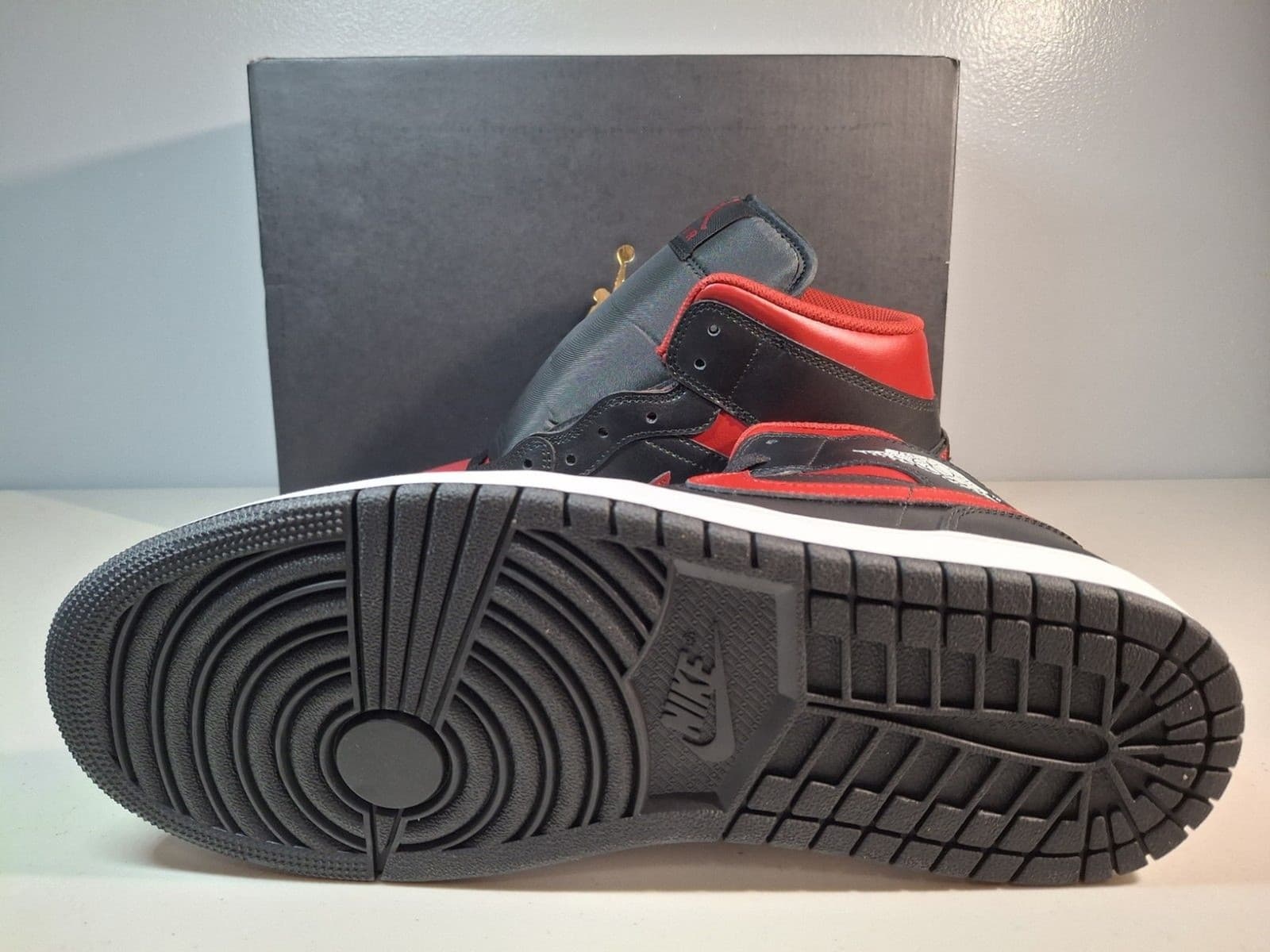 Air Jordan 1 Mid Bred Twist Size 11 New In Box thumbnail 5