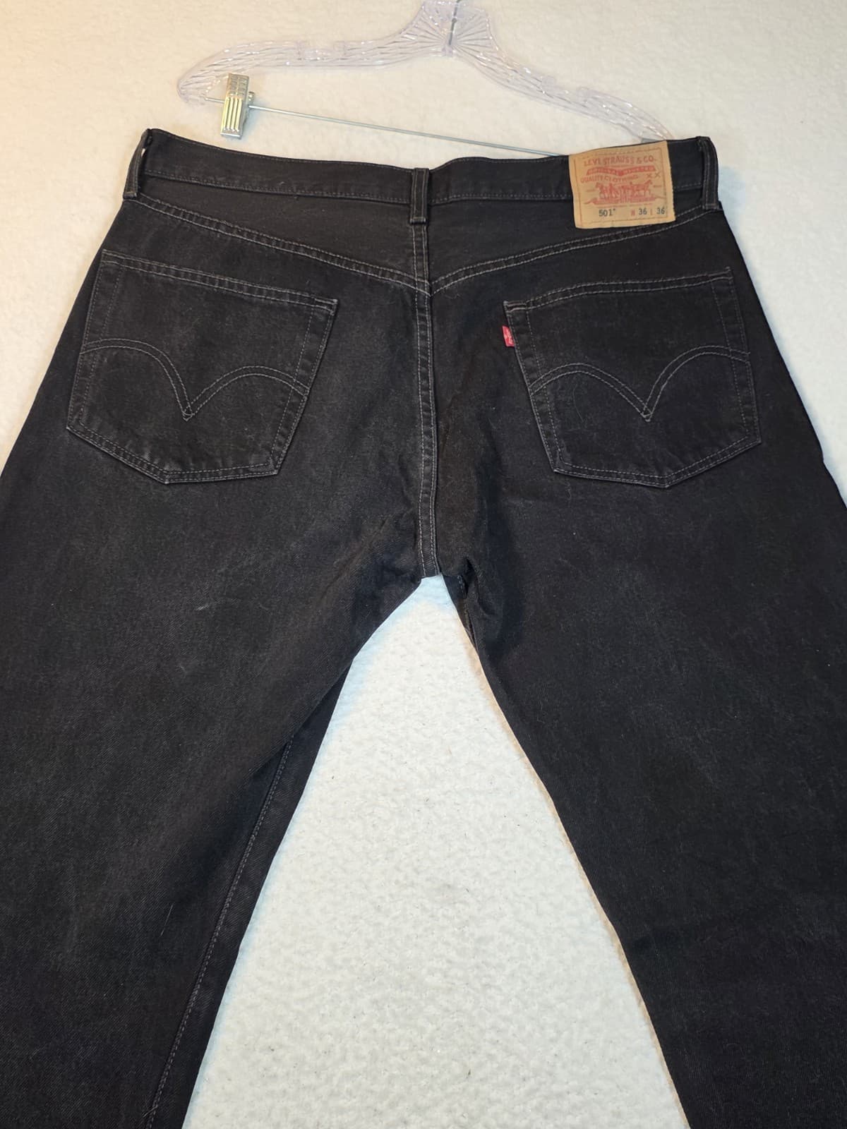 Levis 501 Jeans Mens 36x36 Faded Black Button Fly Straight Leg Dark Wash Denim thumbnail 7
