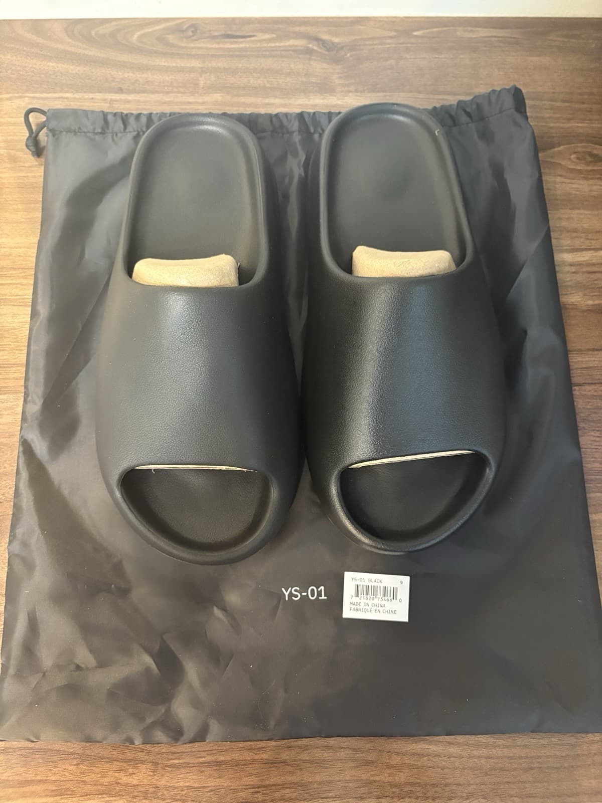 YEEZY SLIDE YZY YS-01 BLACK SIZE 9