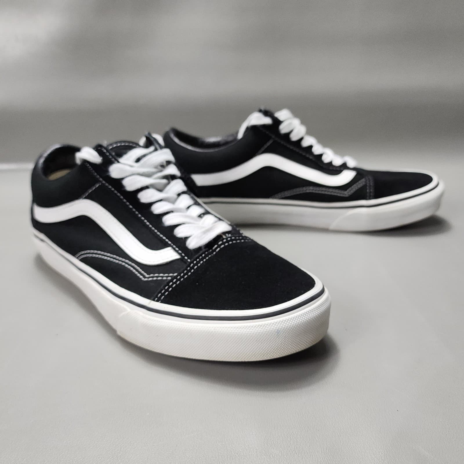 Vans Old Skool Black White Classics Mens 8.5 Suede Canvas Shoes