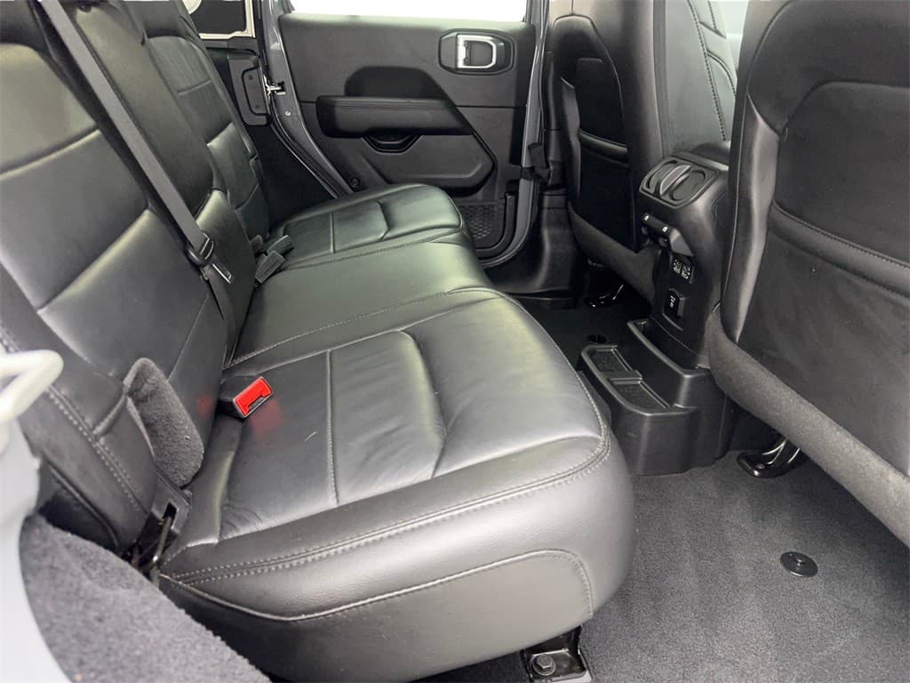 2023 Jeep Wrangler Altitude thumbnail 38