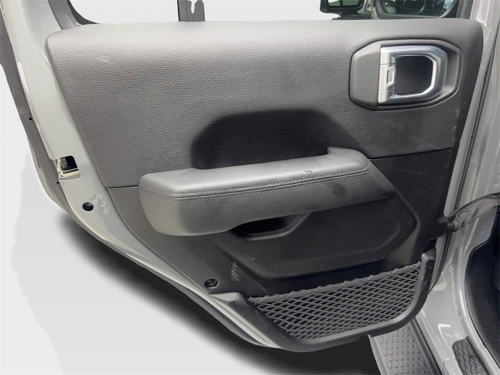 2023 Jeep Wrangler Altitude thumbnail 35