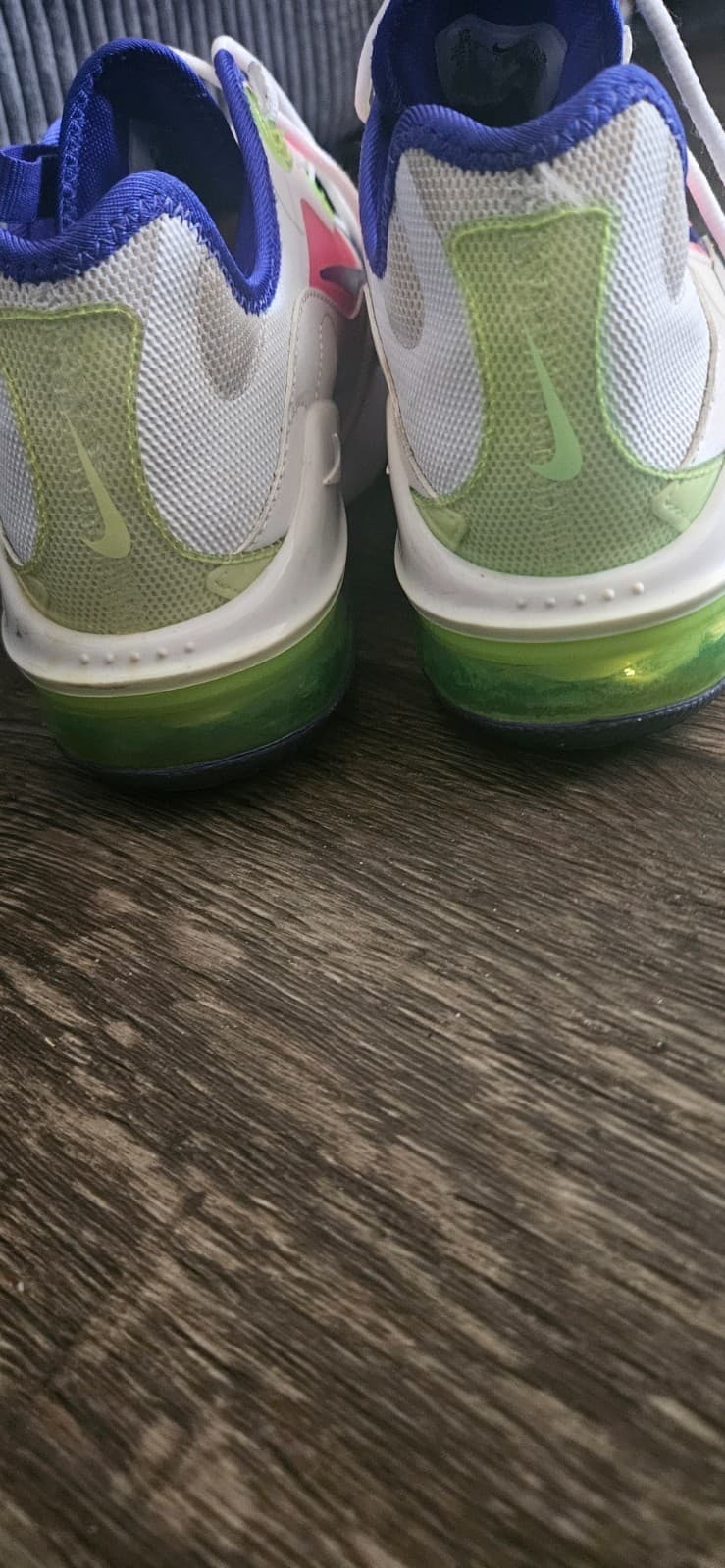 womens shoes size 10 nike foam heal multicolored